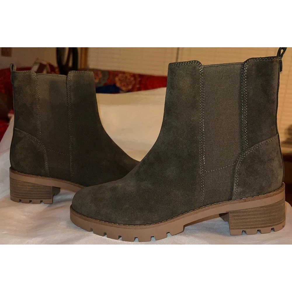 BJORNDAL Women's Finley Chelsea Suede Leather‎ Boots 8 1/2